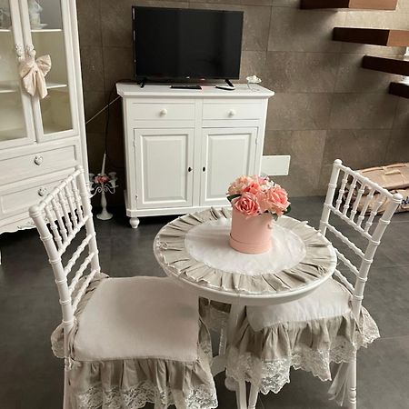 Апартаменти Casa Di Laura Неаполь Екстер'єр фото